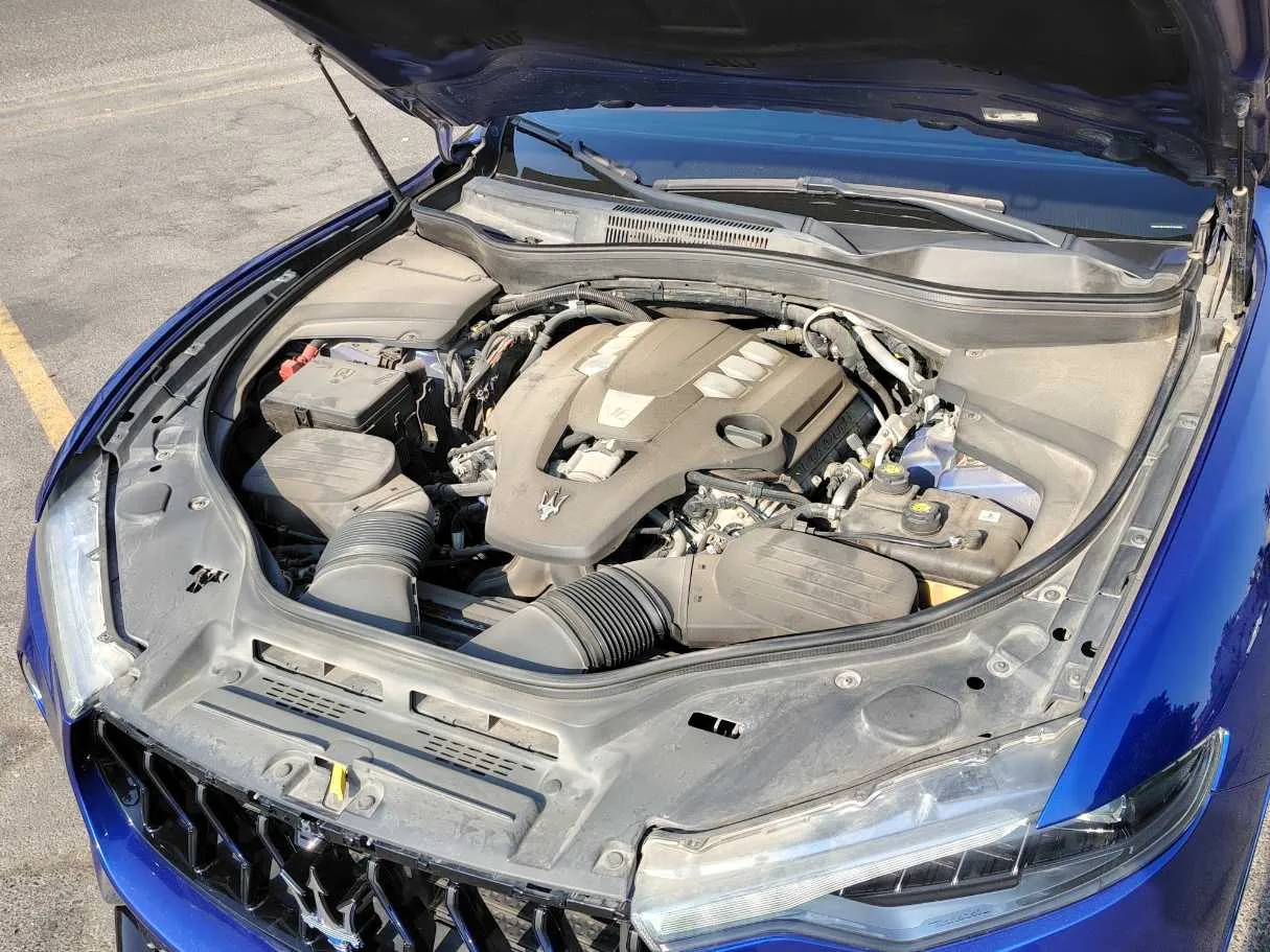 Car image 38