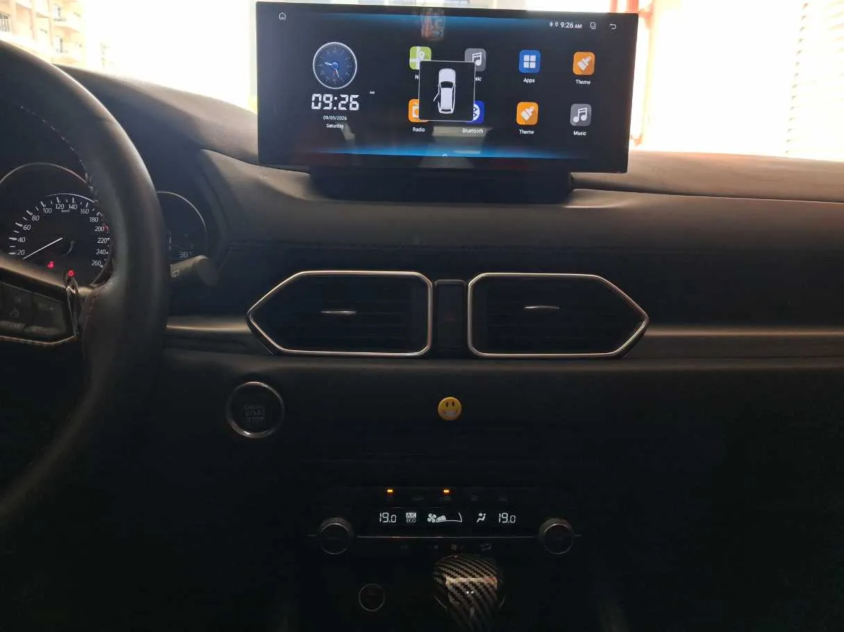 Car image 15