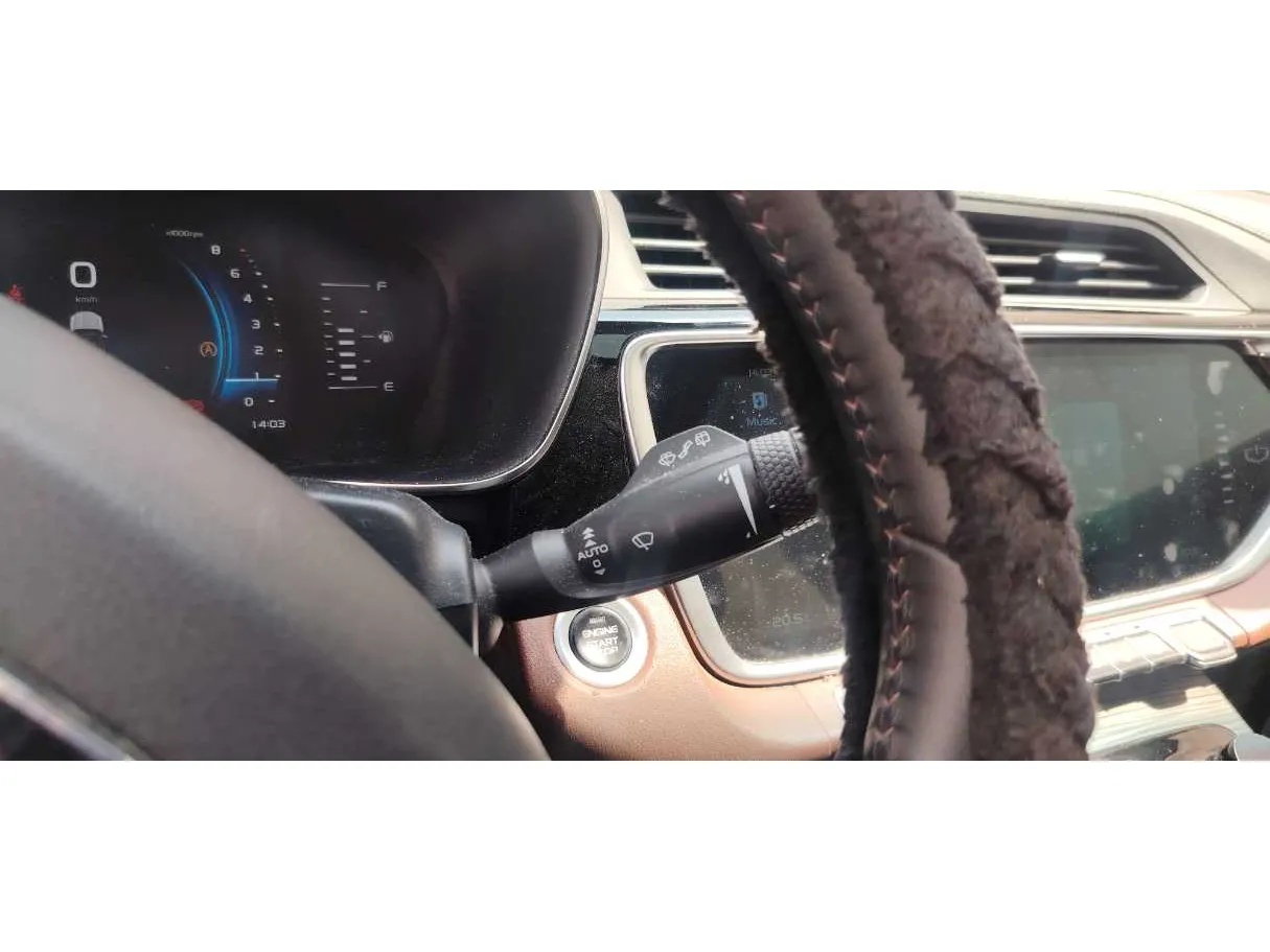 Car image 28
