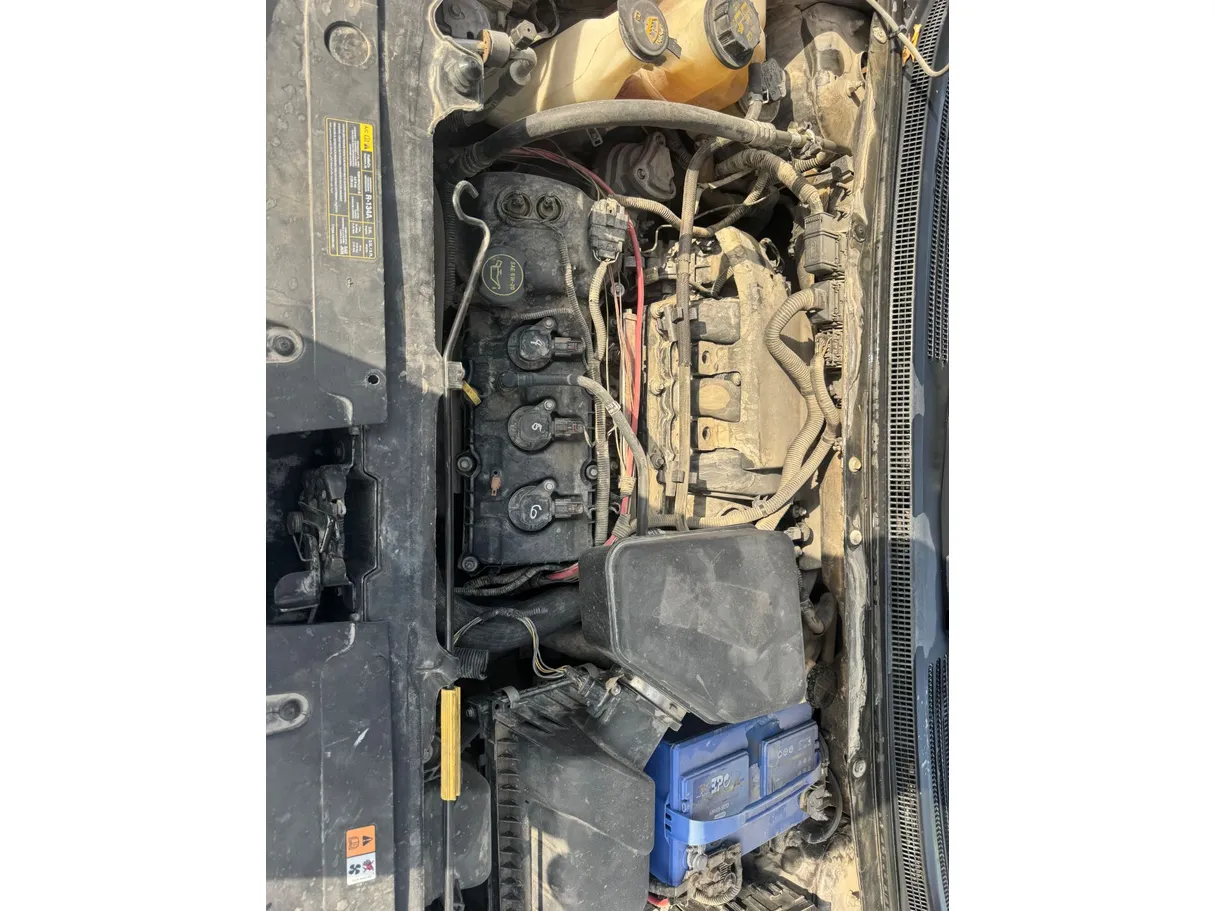 Car image 22