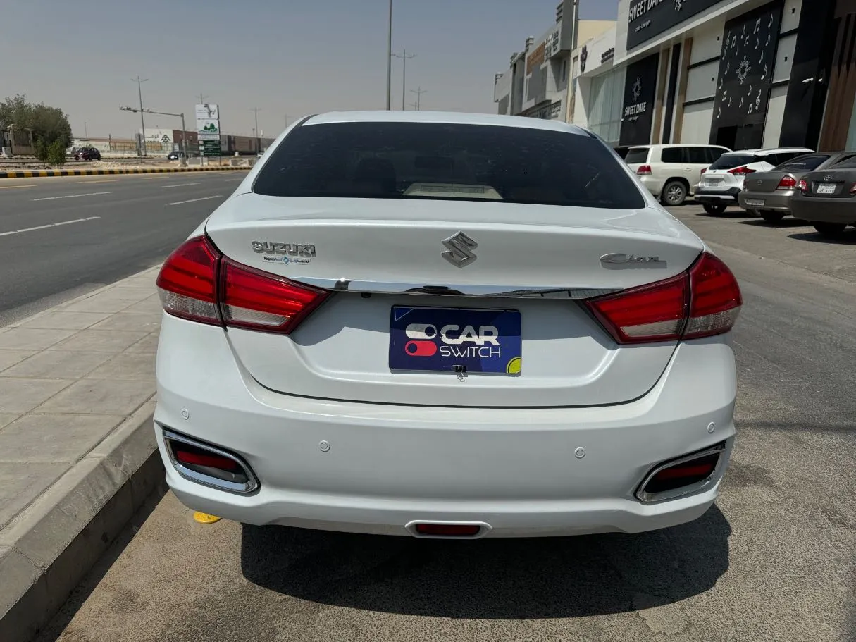 Car image 6