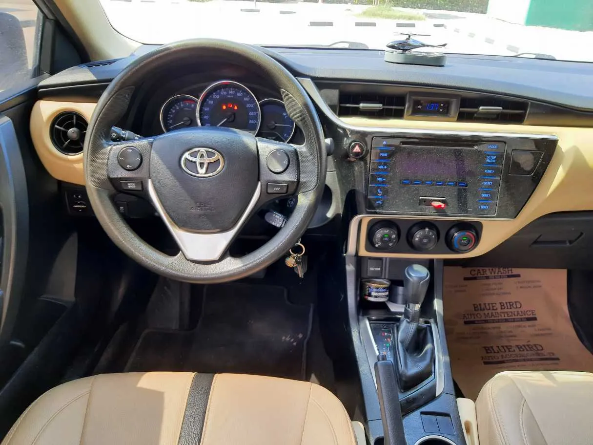 Car image 16