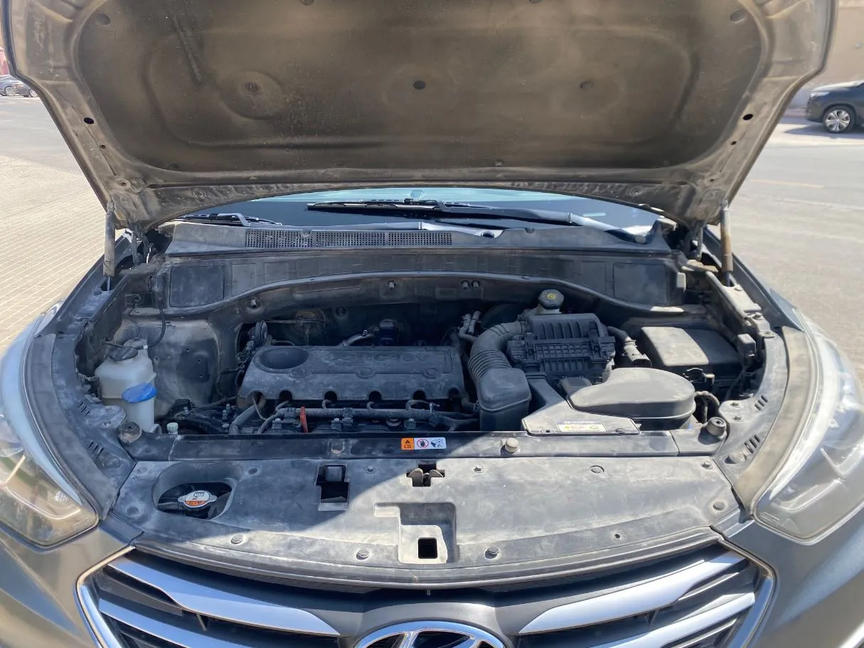 Car image 25