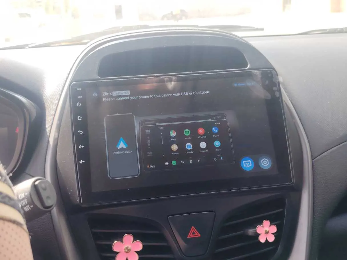 Car image 15