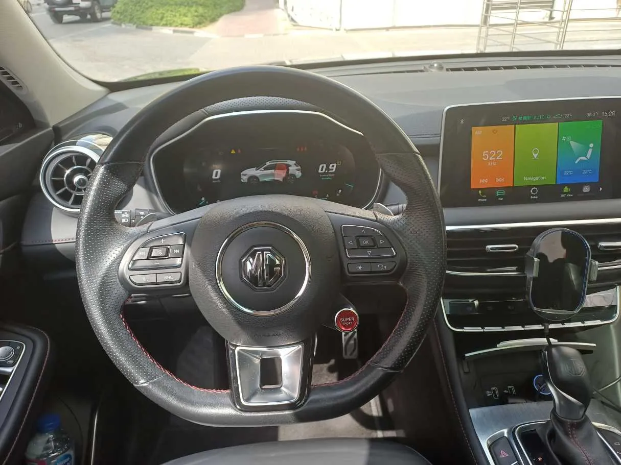 Car image 17
