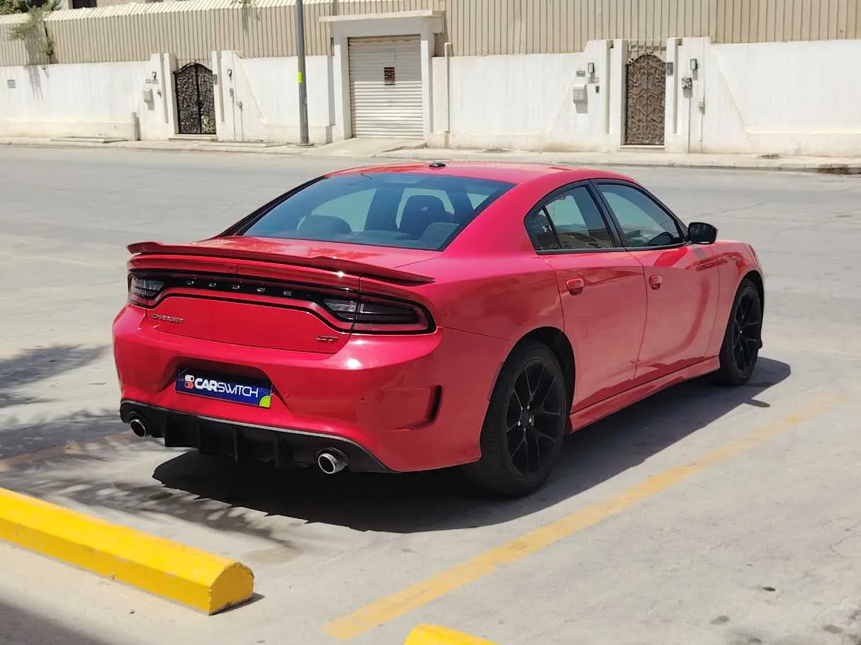 Car image 5