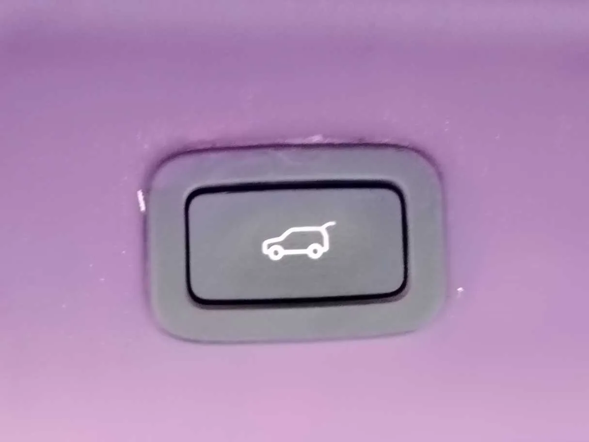 Car image 39