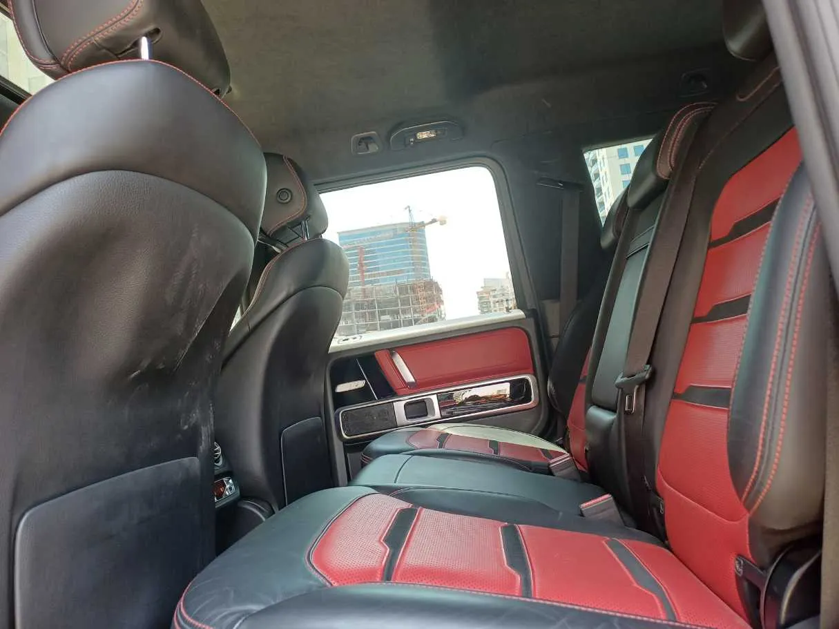 Car image 13
