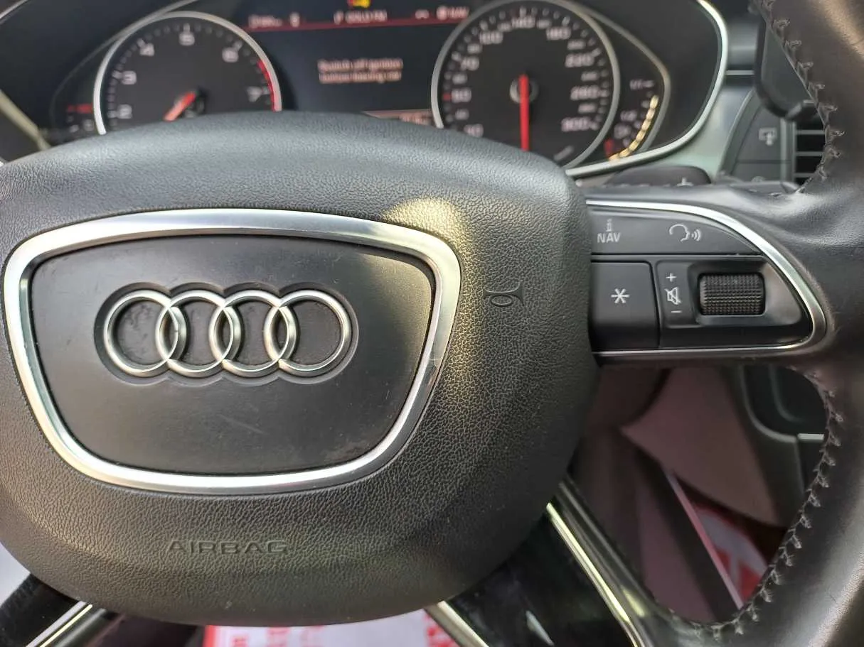 Car image 23