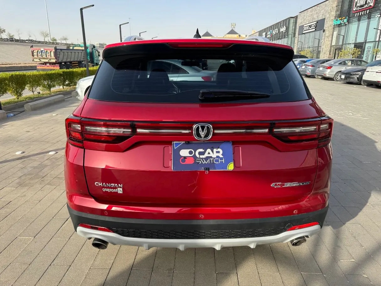 Car image 6