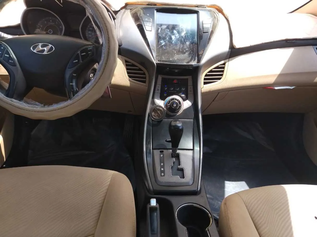 Car image 21