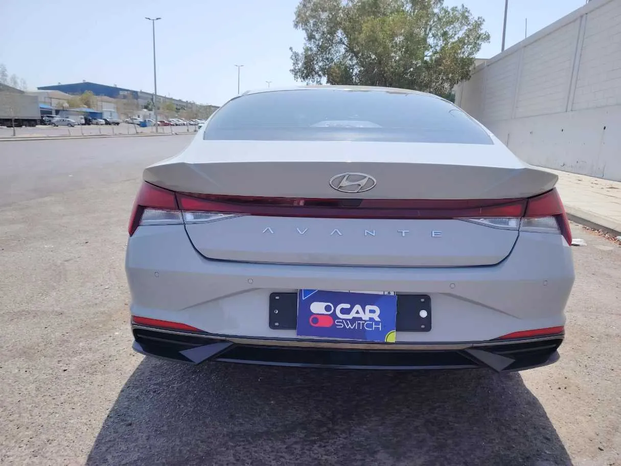 Car image 6