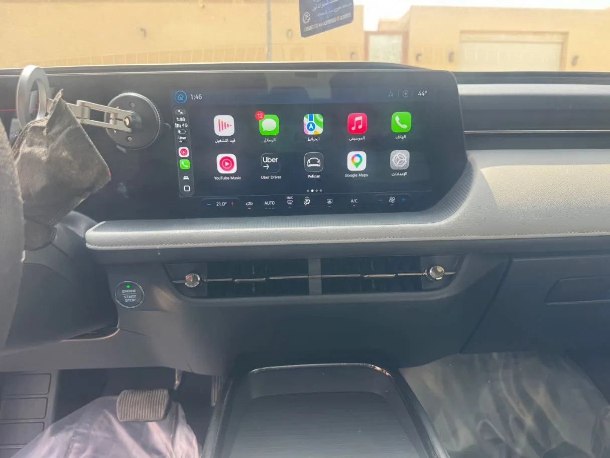 Car image 16