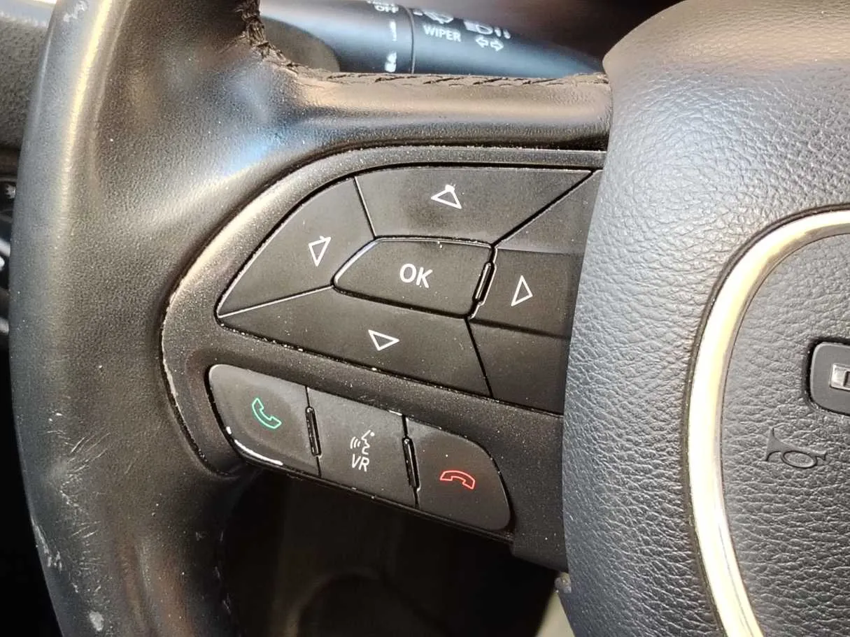 Car image 28