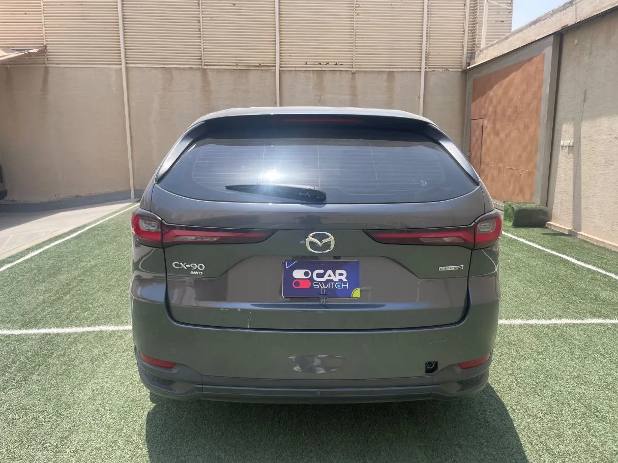 Car image 6
