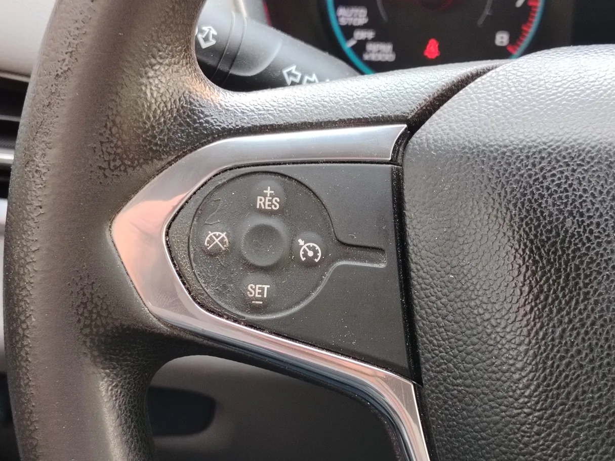 Car image 26