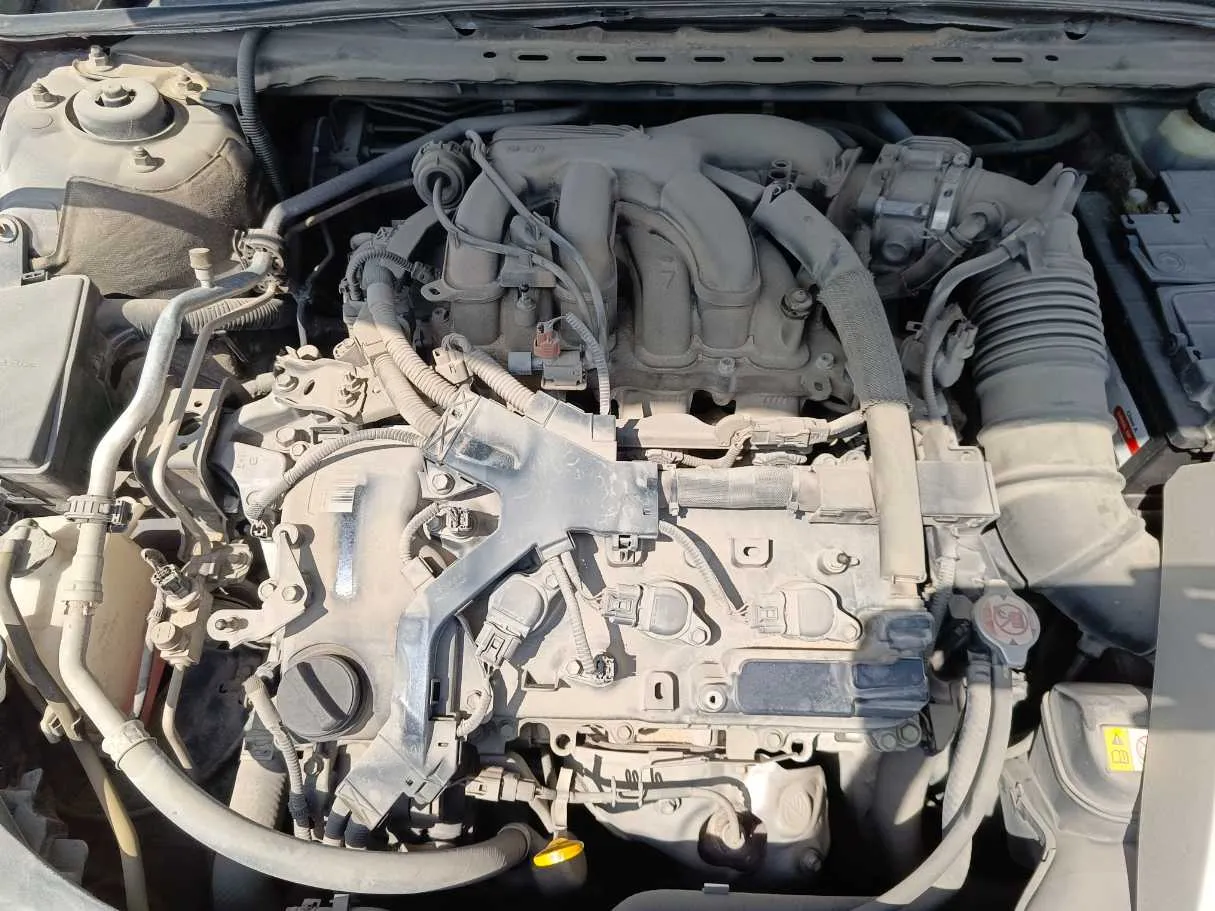 Car image 38