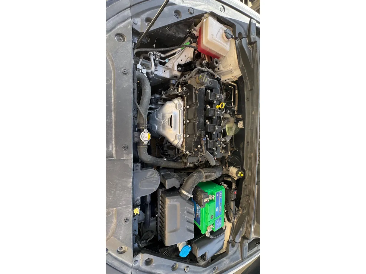 Car image 26