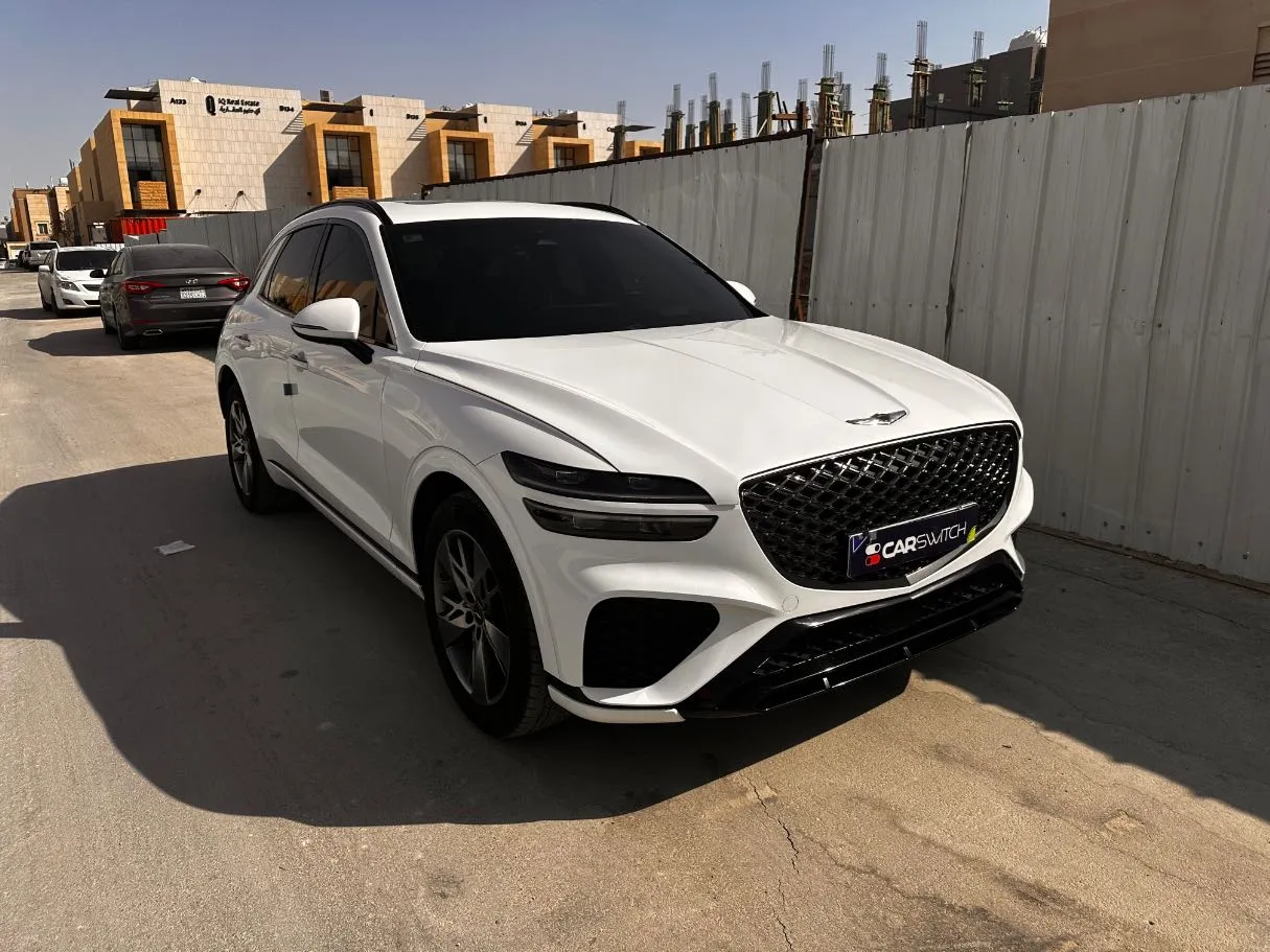 Car image 3