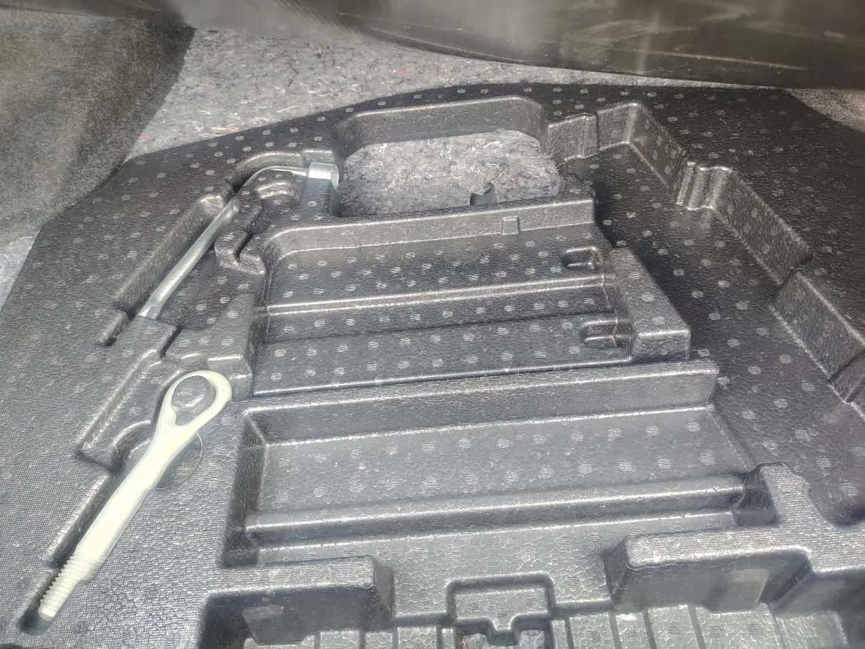 Car image 41