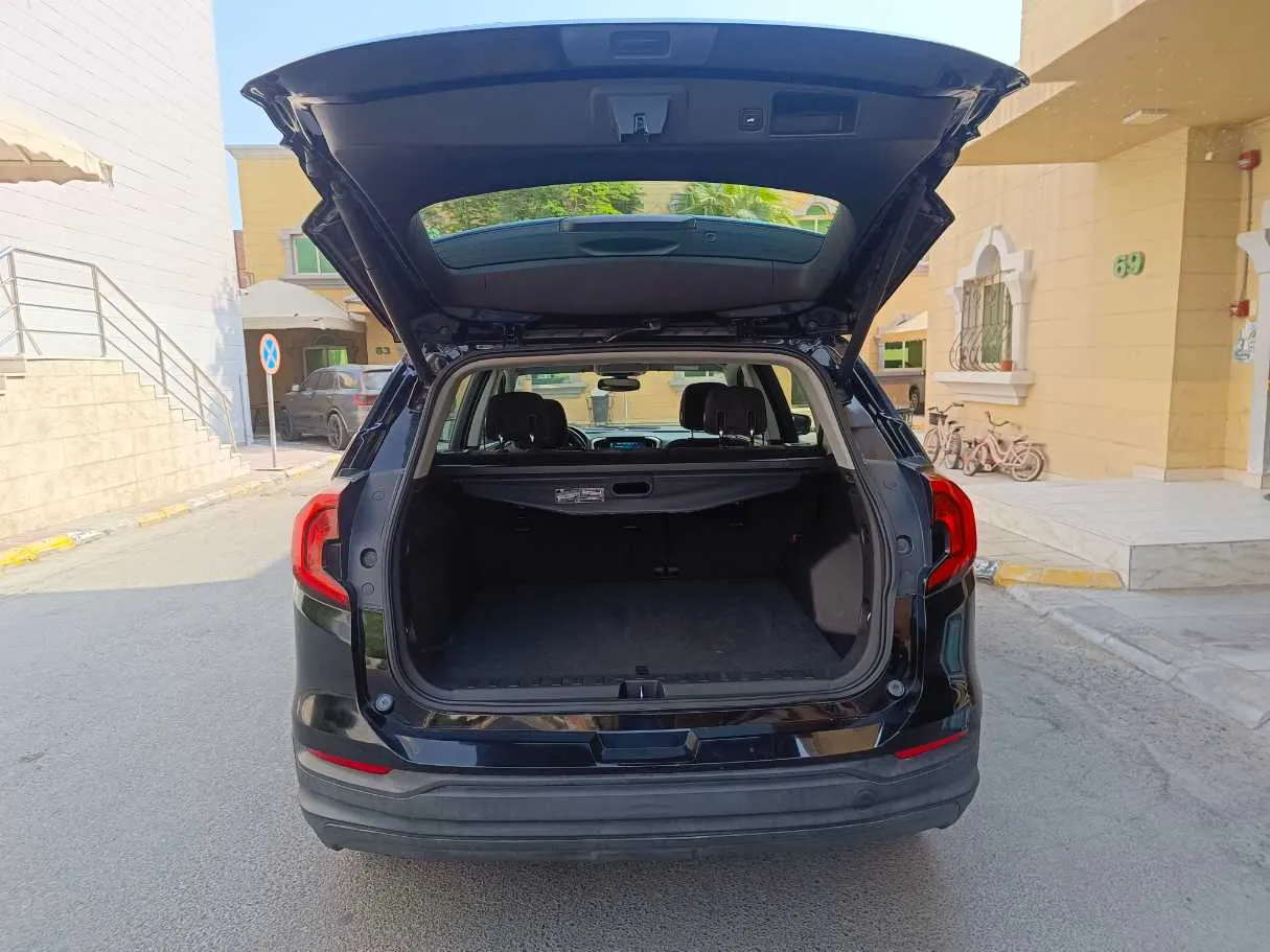 Car image 23