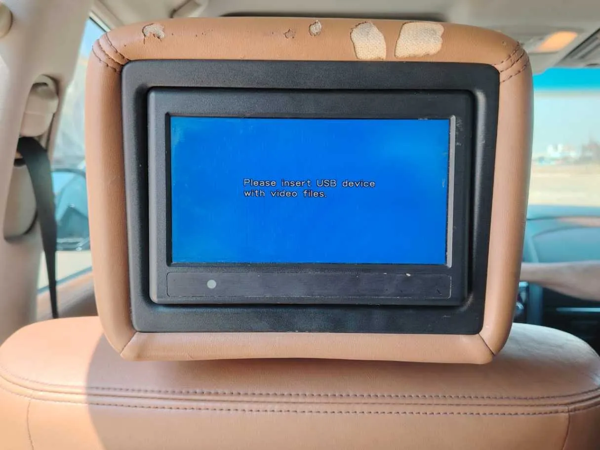Car image 34