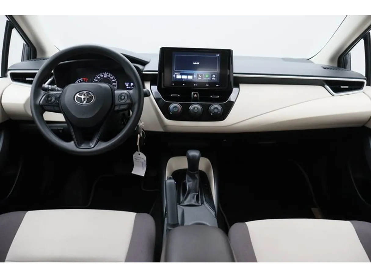 Car image 14