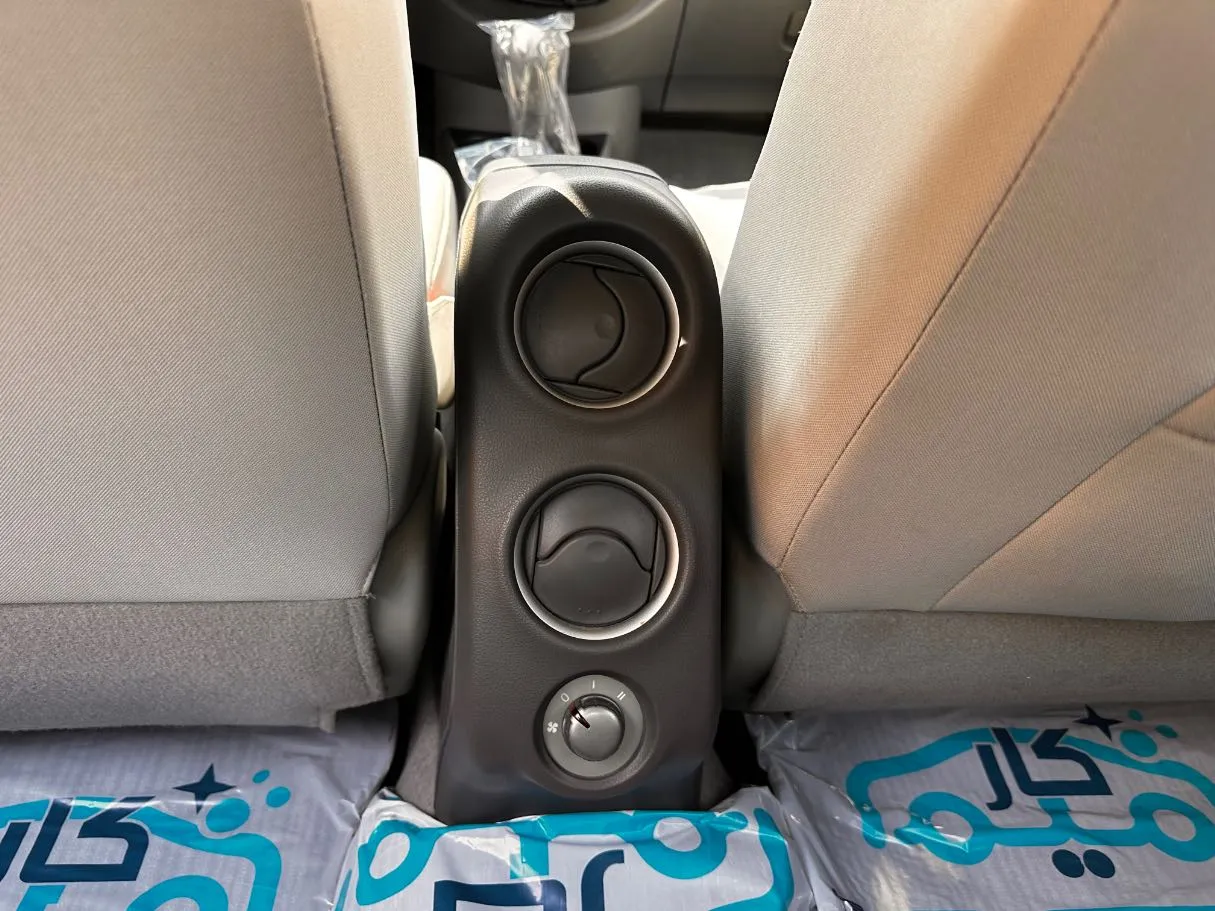 Car image 25
