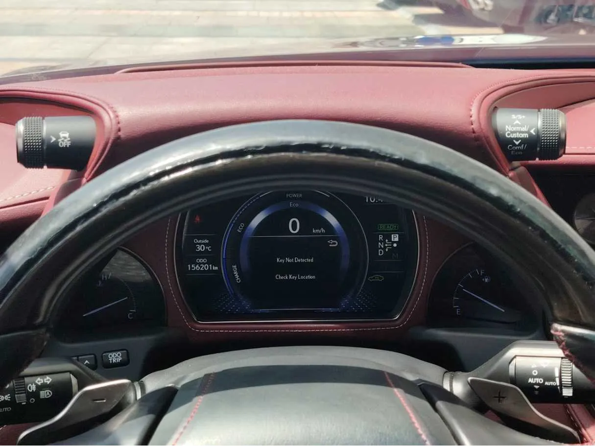 Car image 27