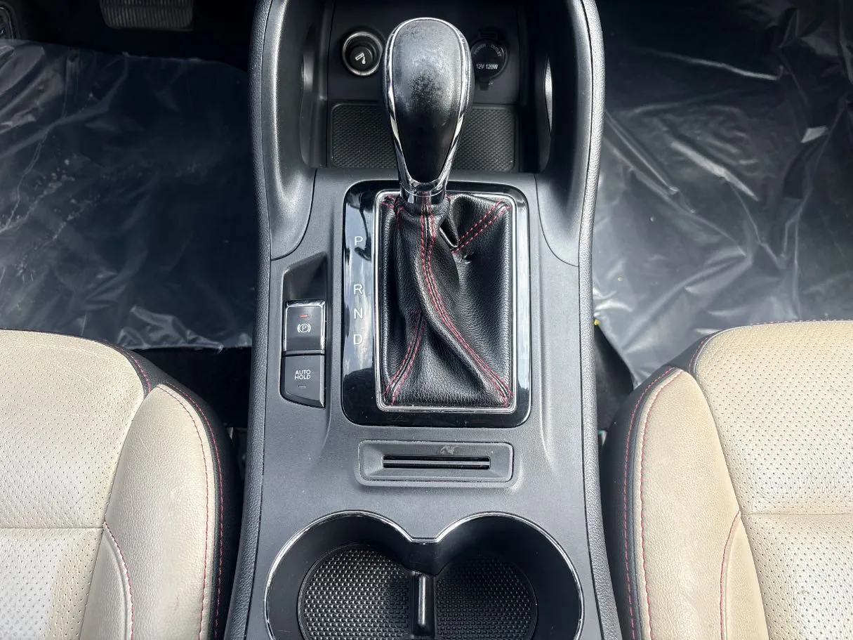 Car image 21