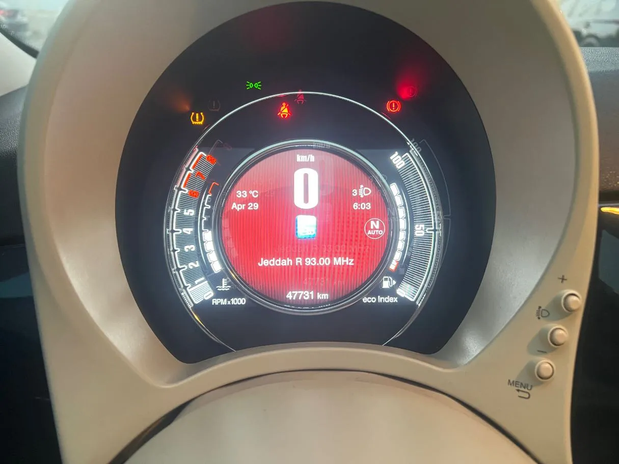 Car image 18