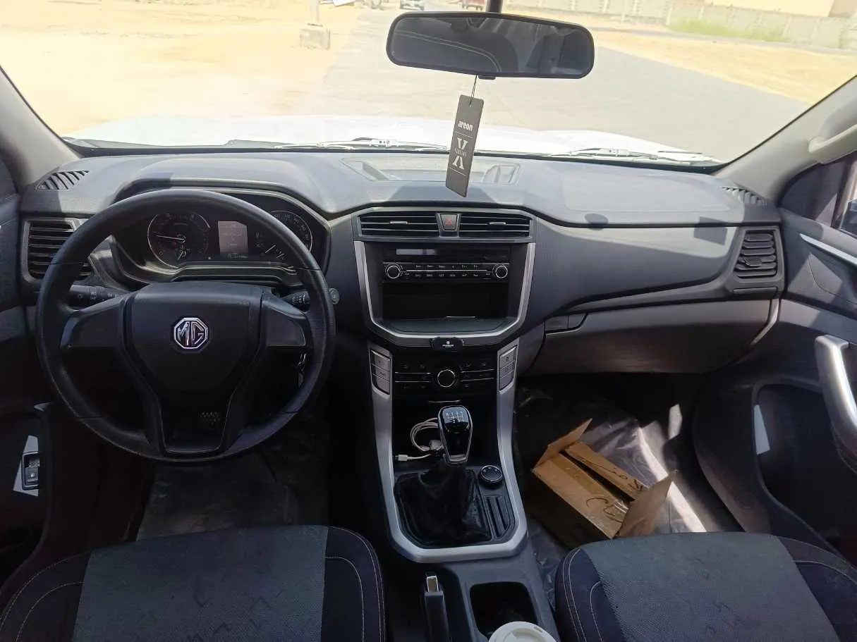 Car image 21