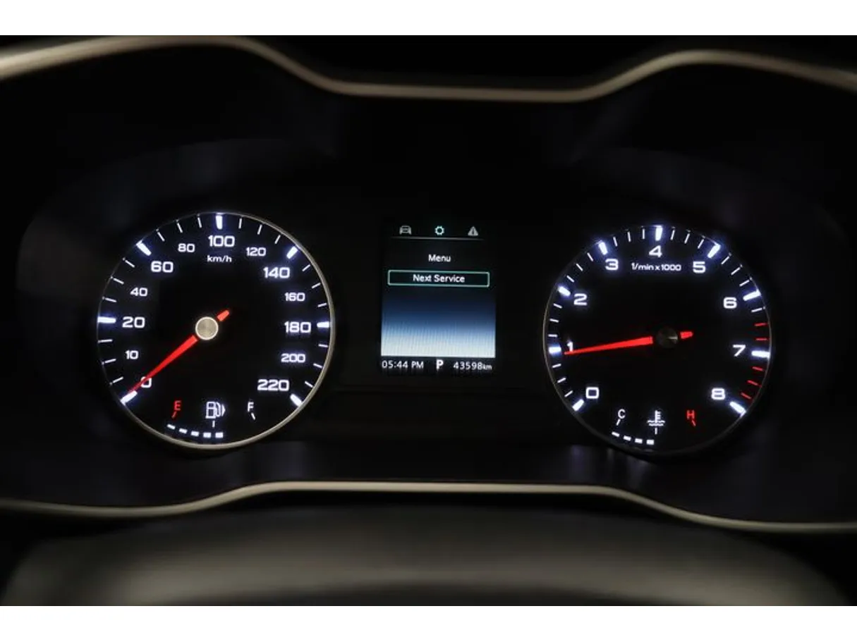 Car image 6