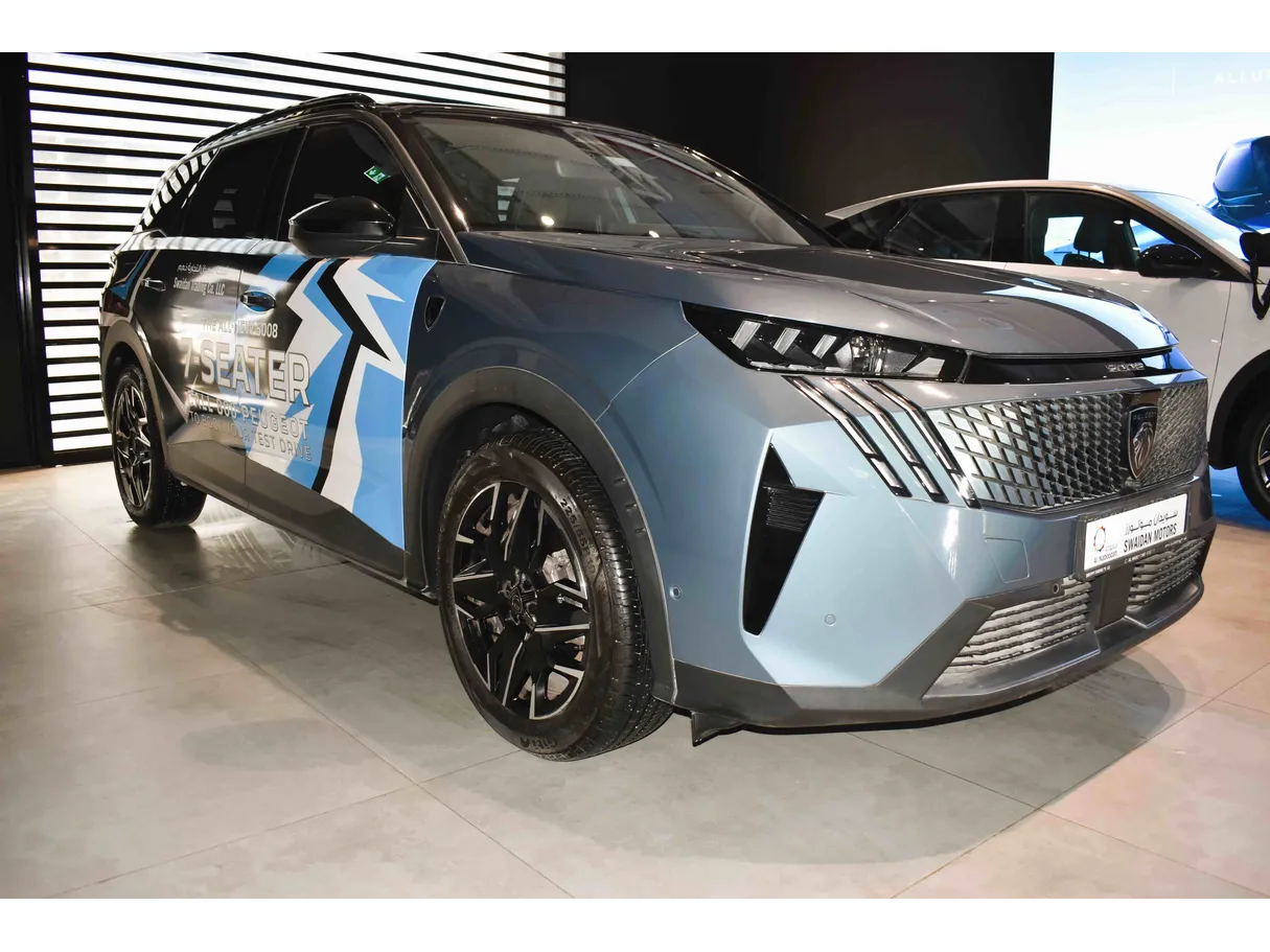 Car image 2