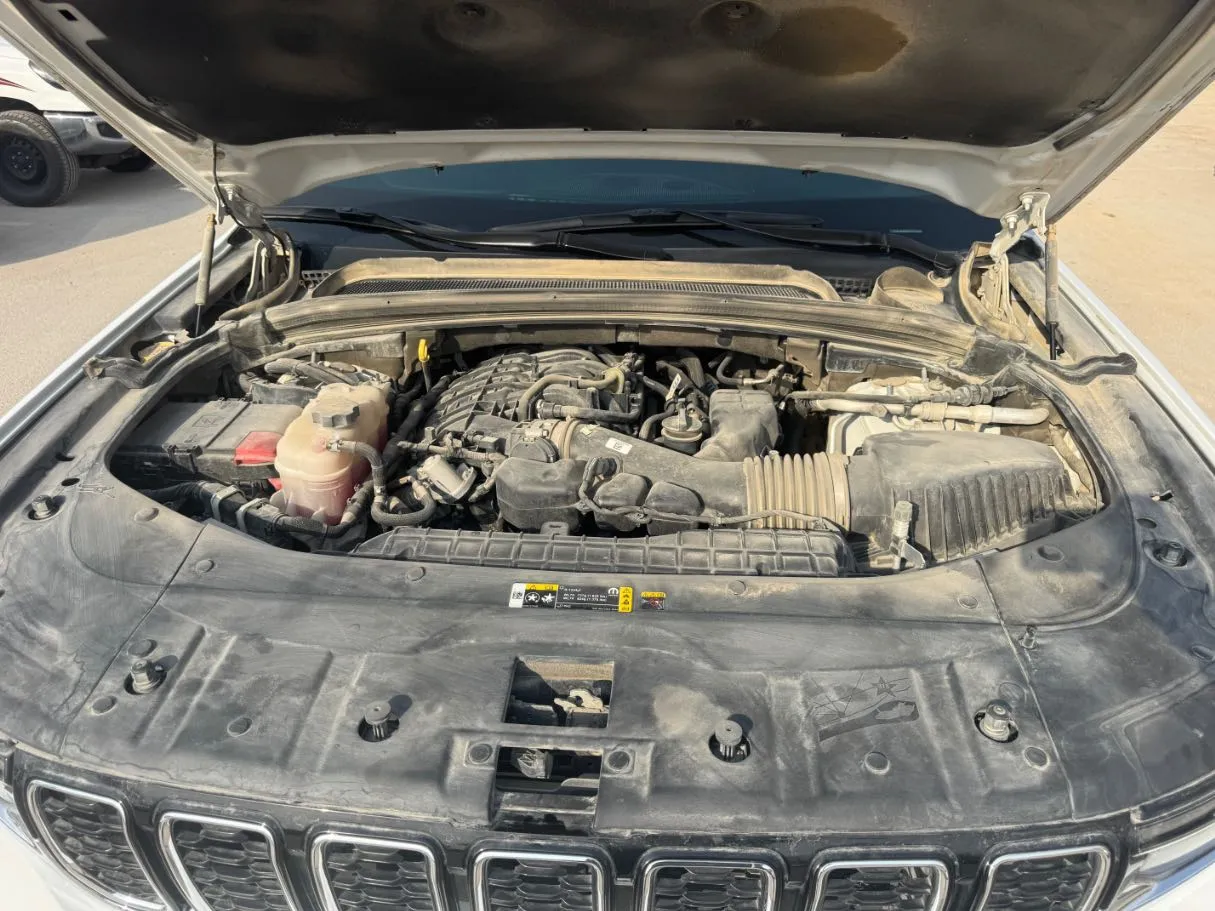 Car image 22