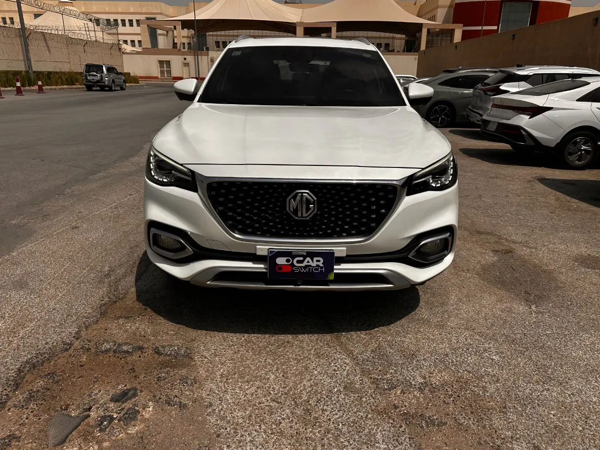 Car image 2