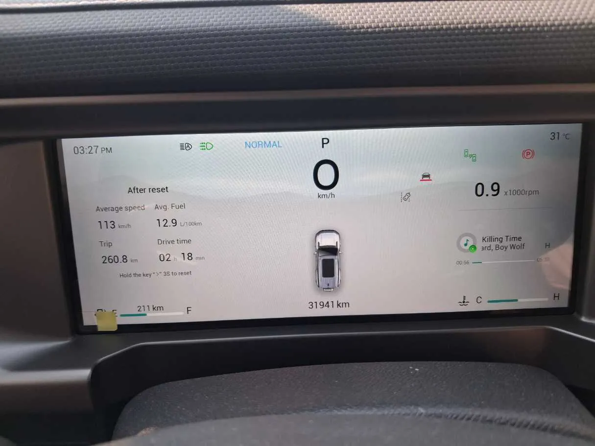 Car image 18