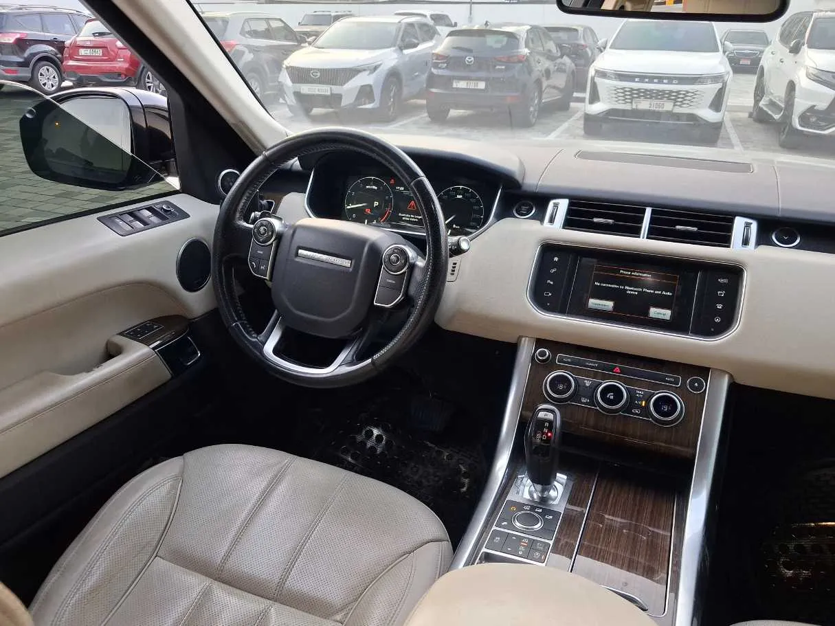 Car image 17
