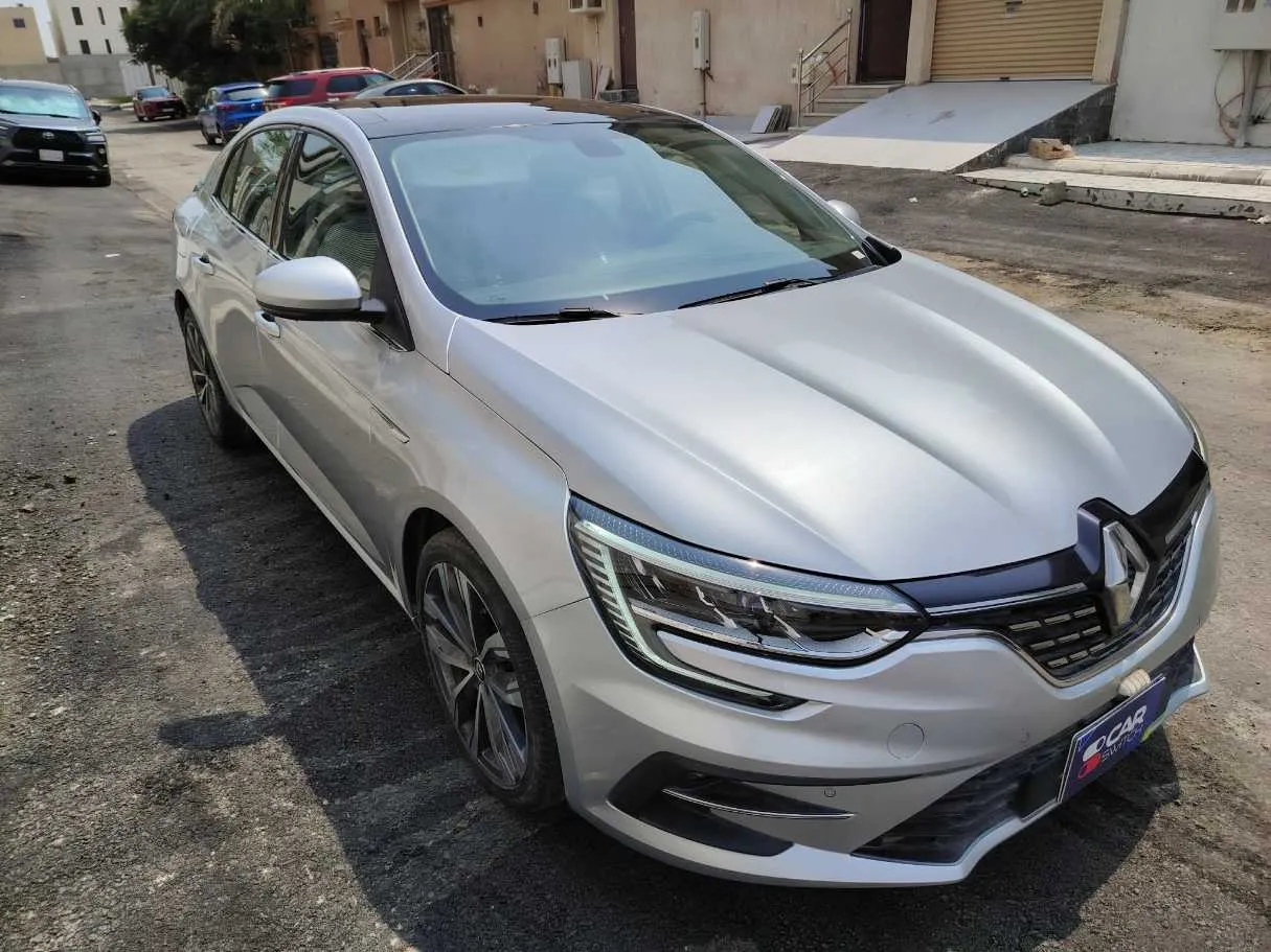 Car image 3