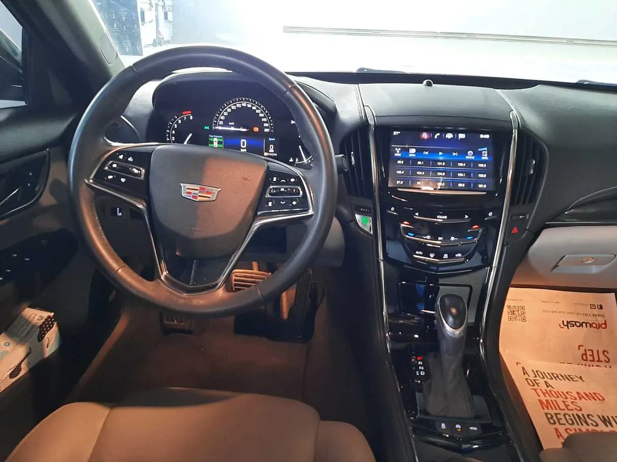 Car image 16
