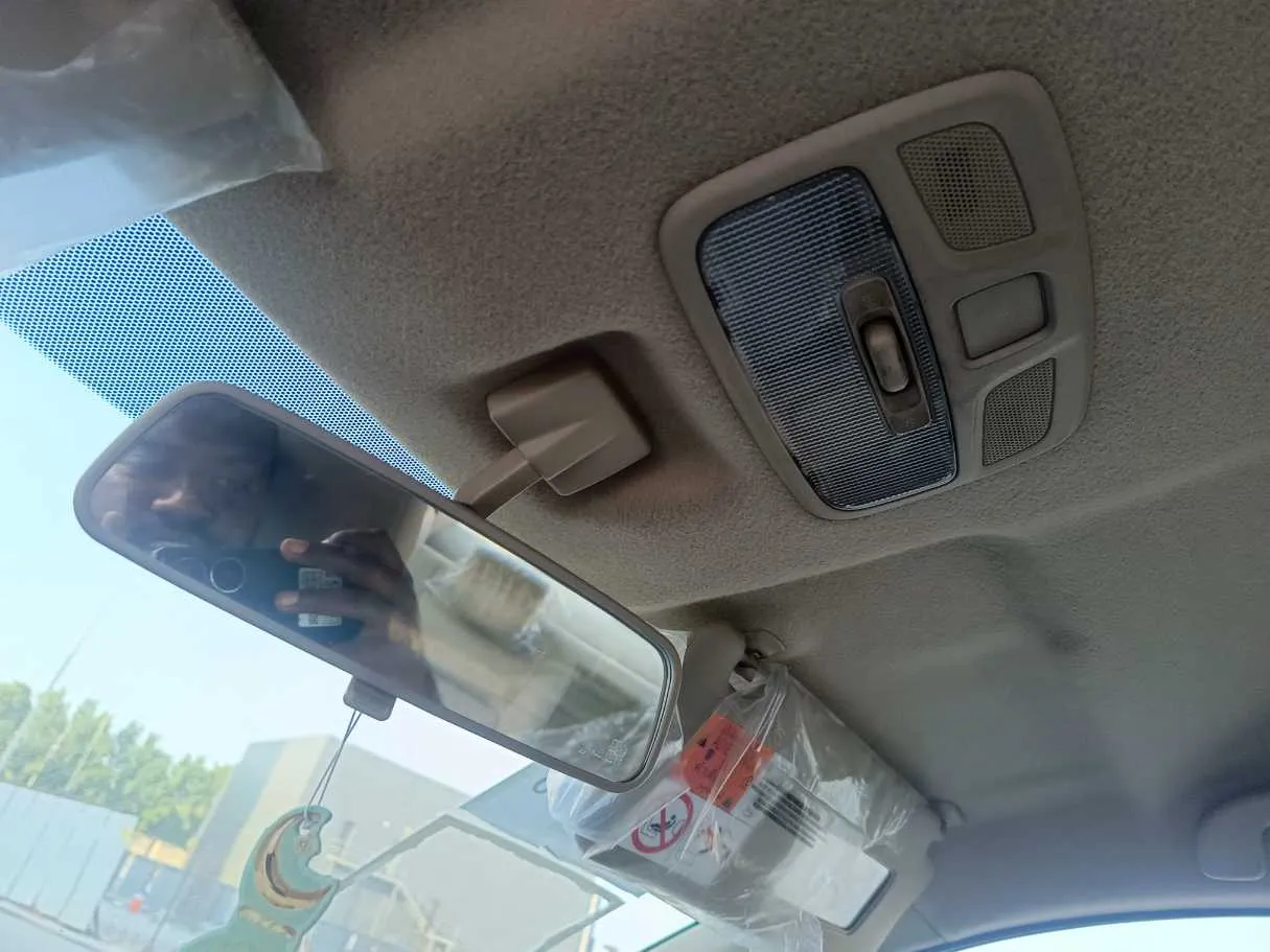 Car image 29