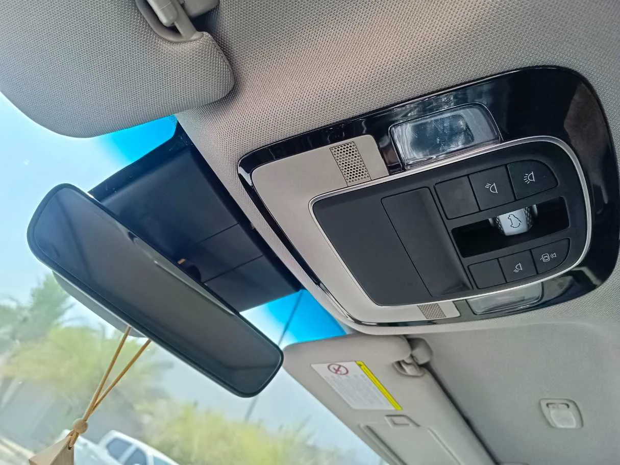Car image 31