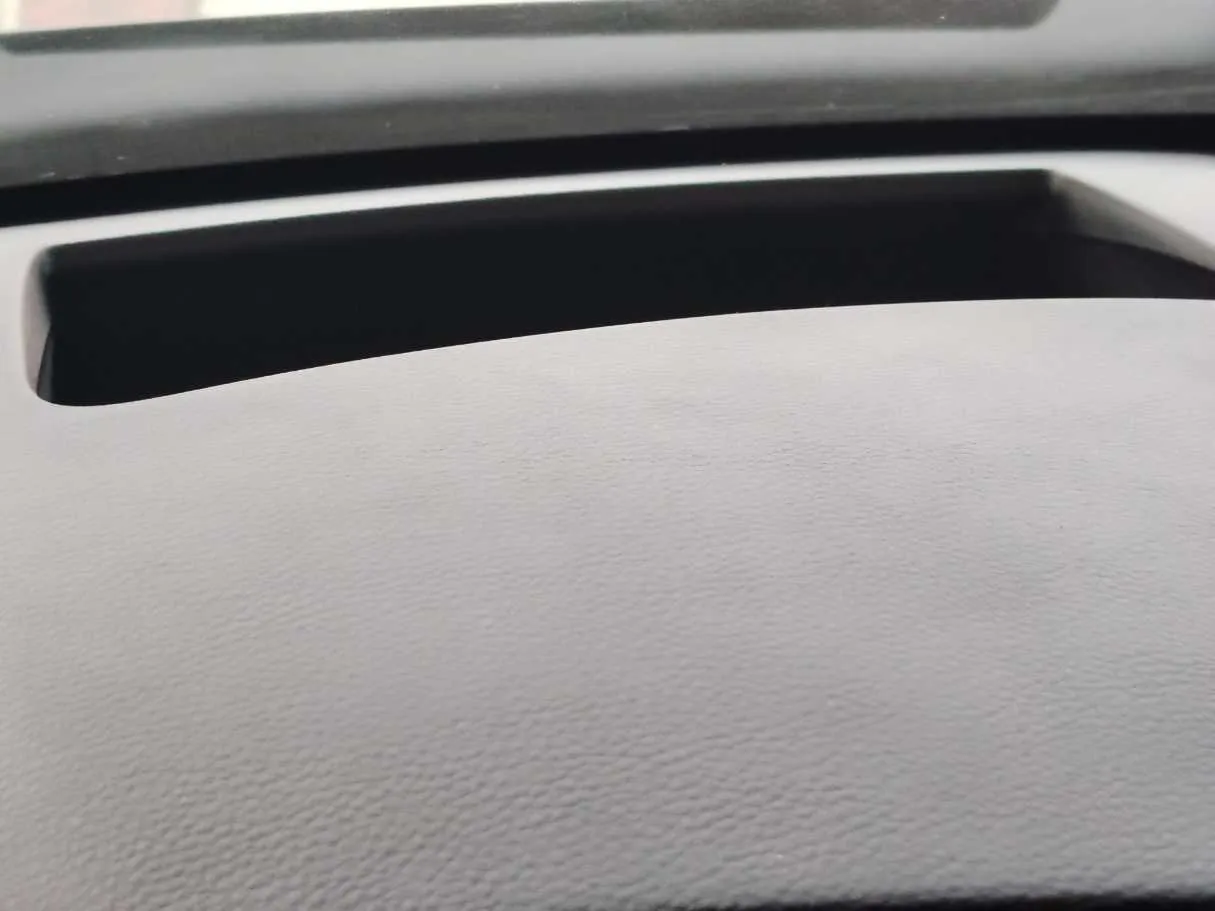 Car image 37