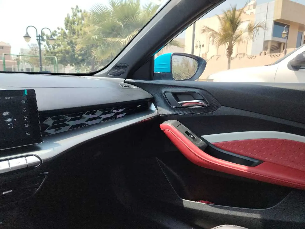 Car image 22