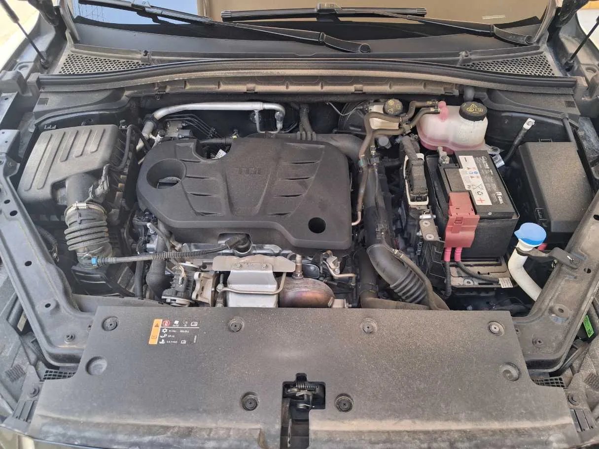 Car image 23