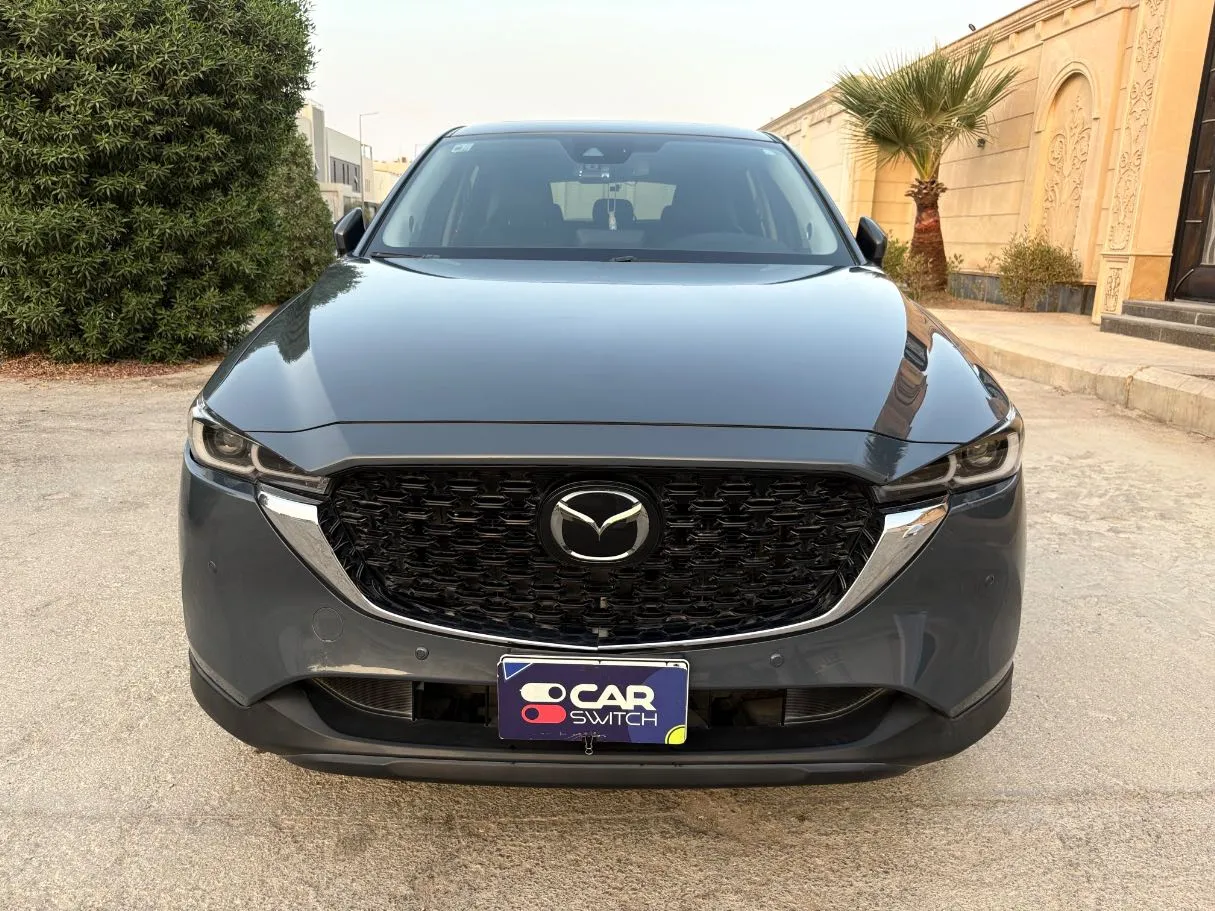 Car image 2