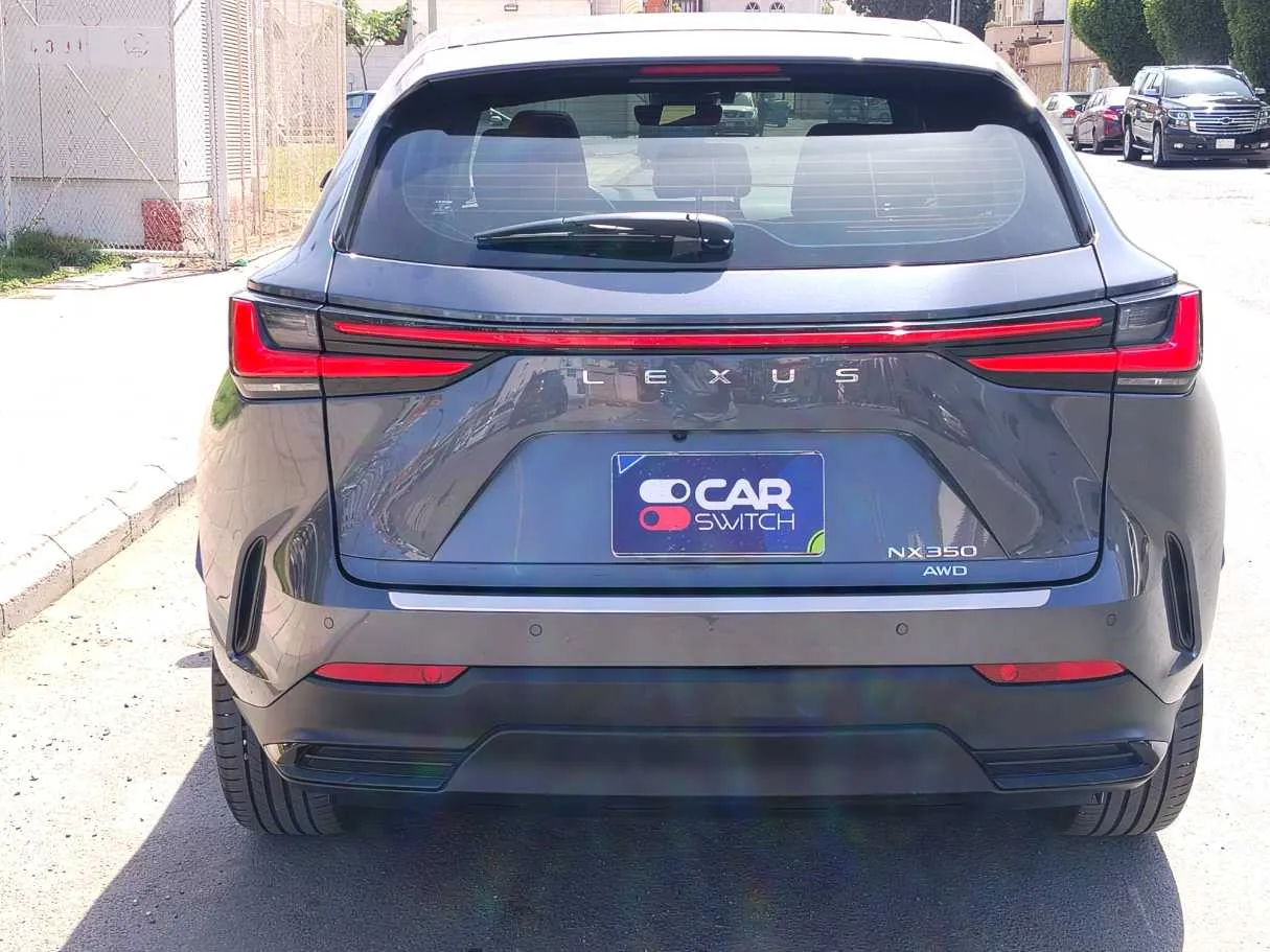 Car image 6