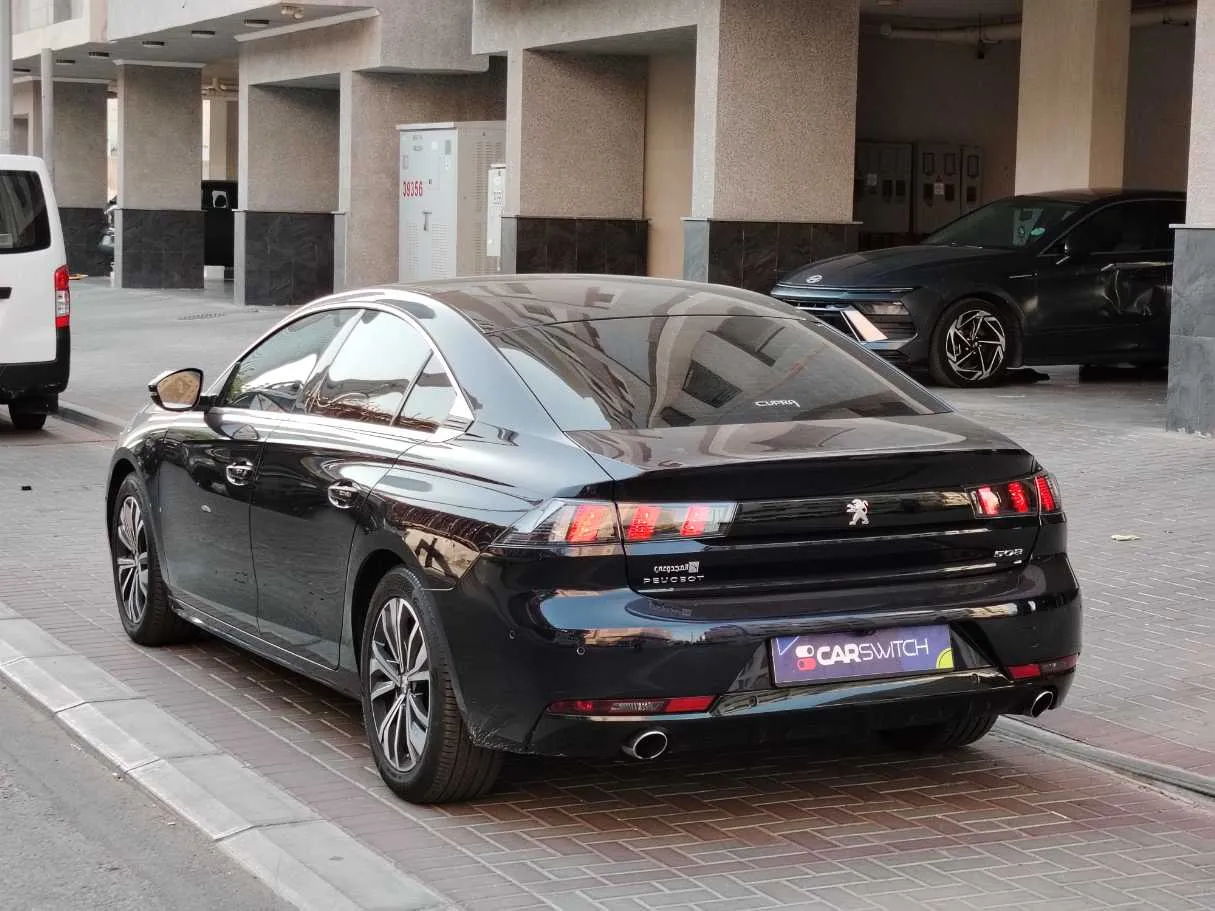 Car image 7