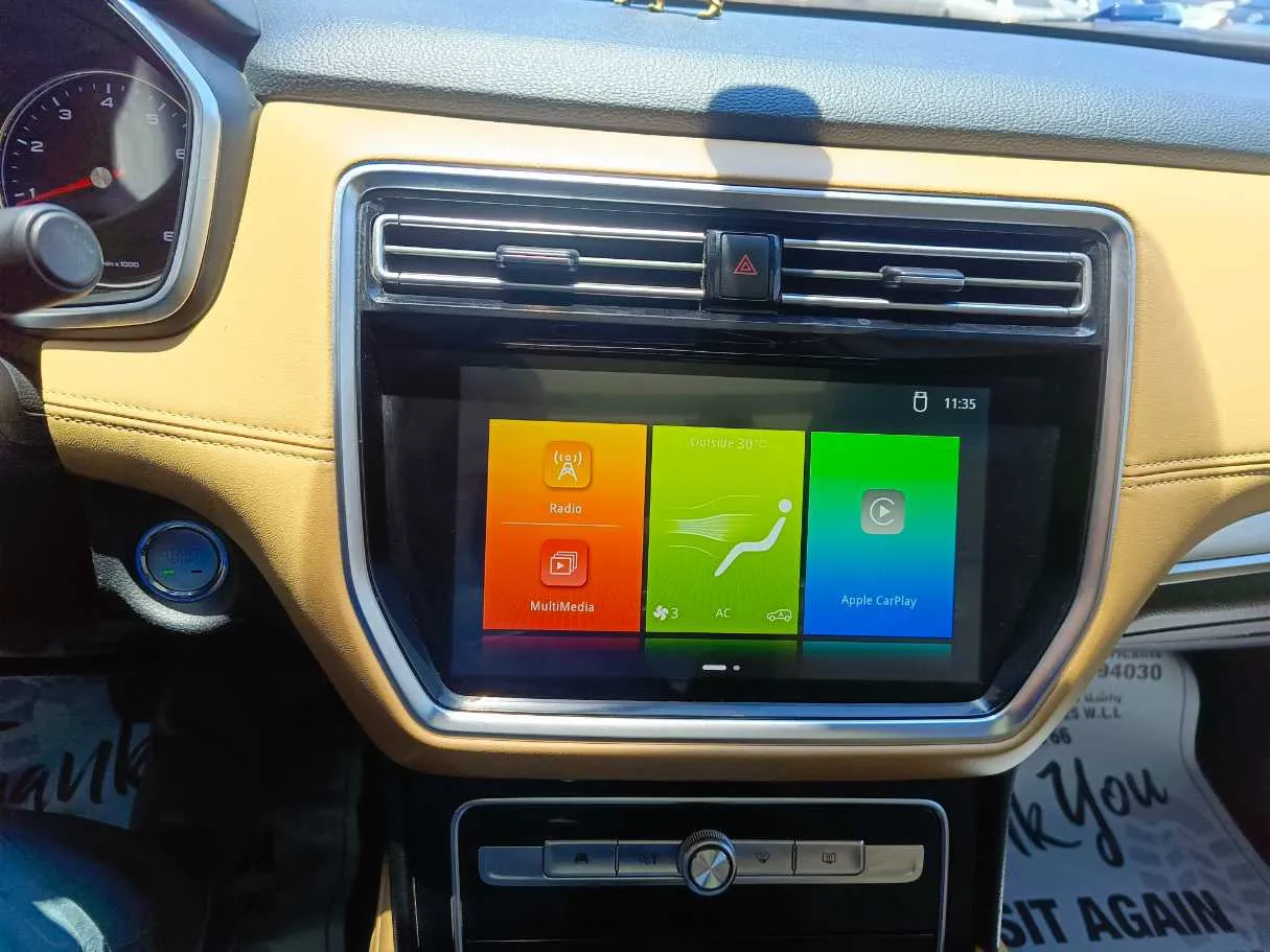 Car image 27