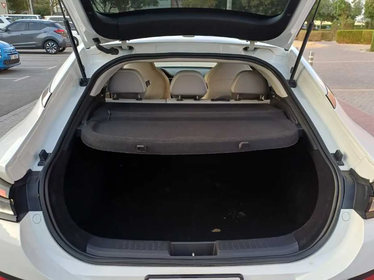 Car image 20